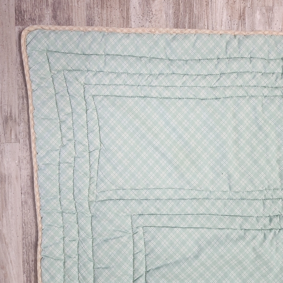 Noahs Ark Embroidered Crib Quilt-Size 35.5x45" - Picture 6 of 6